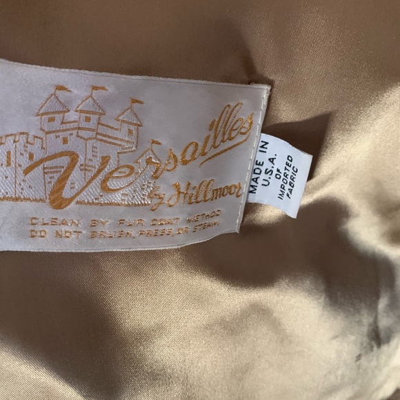 Versailles by Hillmore vintage fur coat. - Picture 2 of 4